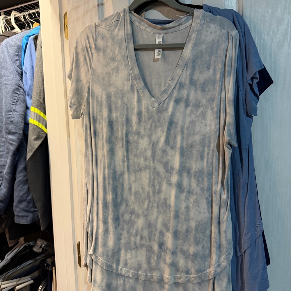 Latched Mama Blue Tie-Dye V-Neck Boyfriend Tee